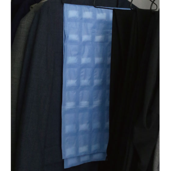 くり返し使える 除湿シート 2 枚セット 製品一覧 Ne N Elephant 株式会社エヌ エレファント